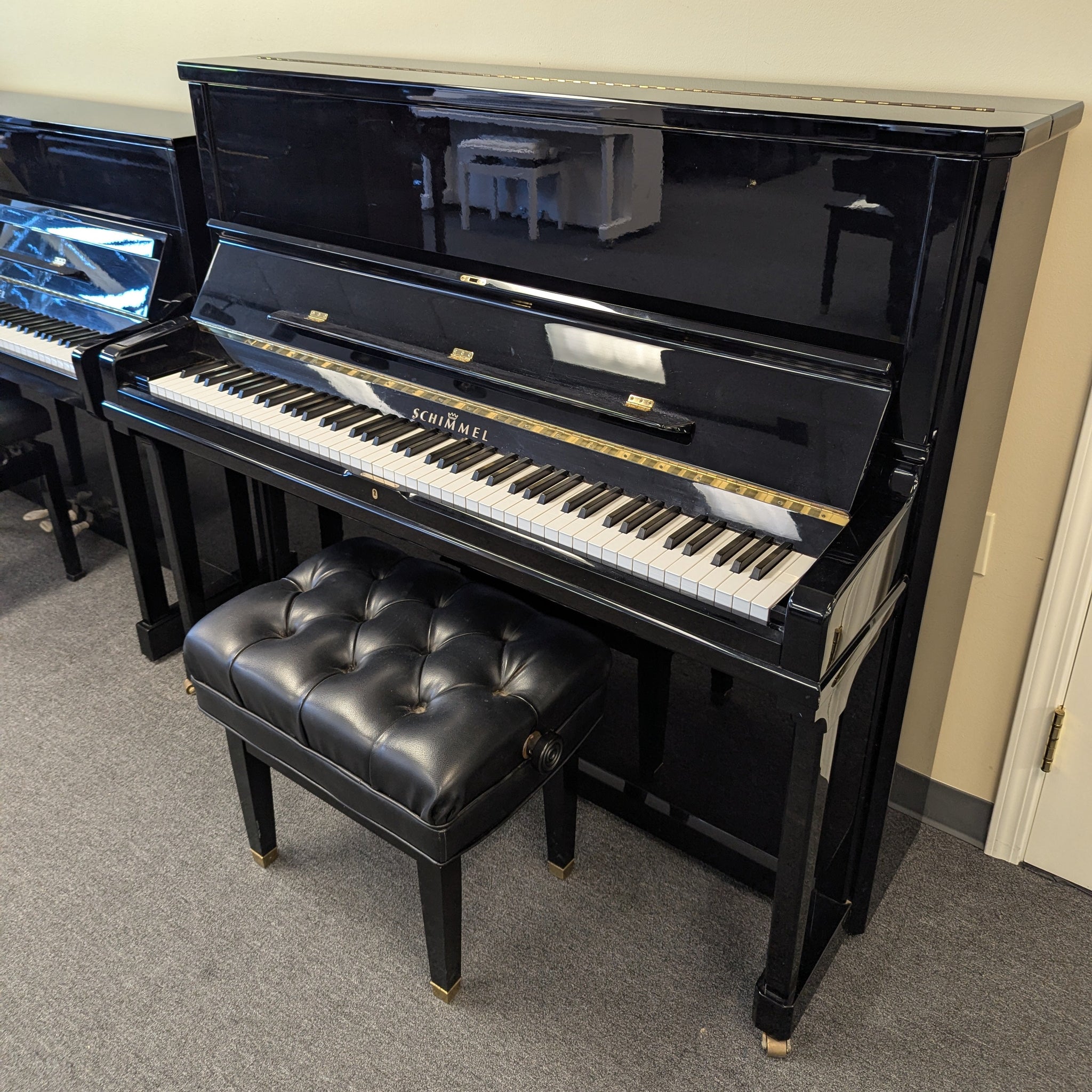 Schimmel 130T (51")