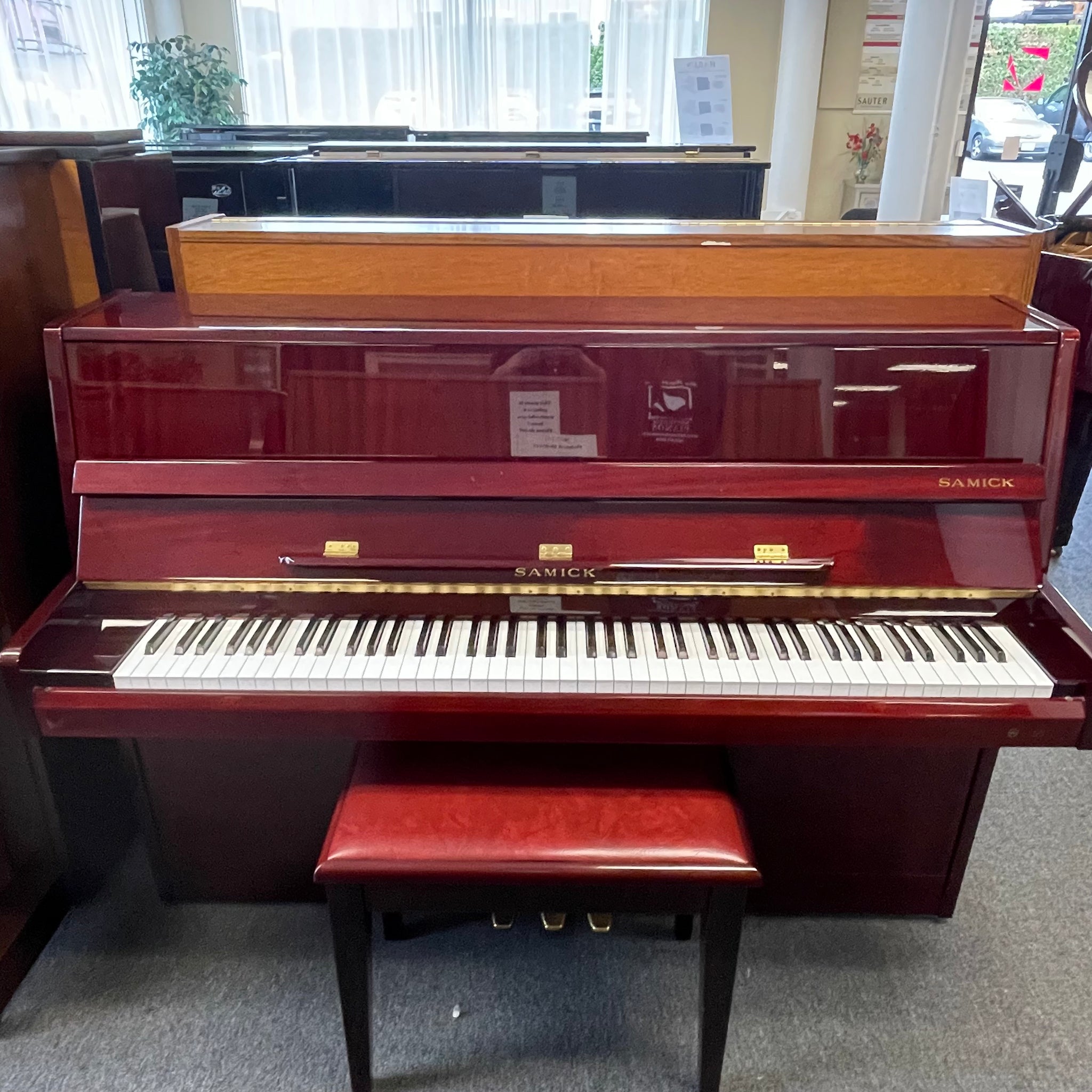 Samick SU-108P (42.5'')